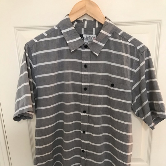 Ezekiel button up - Picture 1 of 3